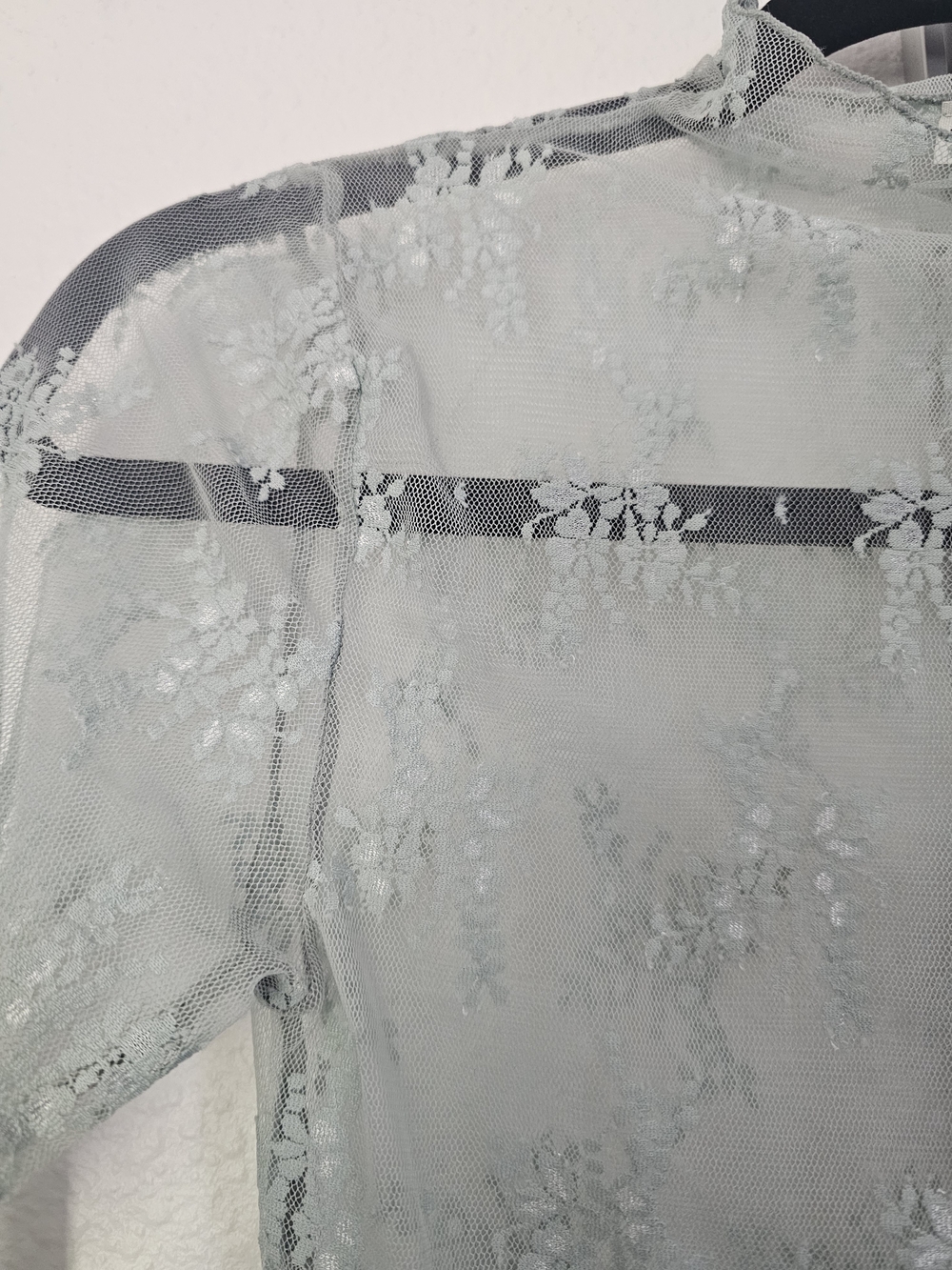 Free Peole Lace Turtleneck - Picture 2 of 4